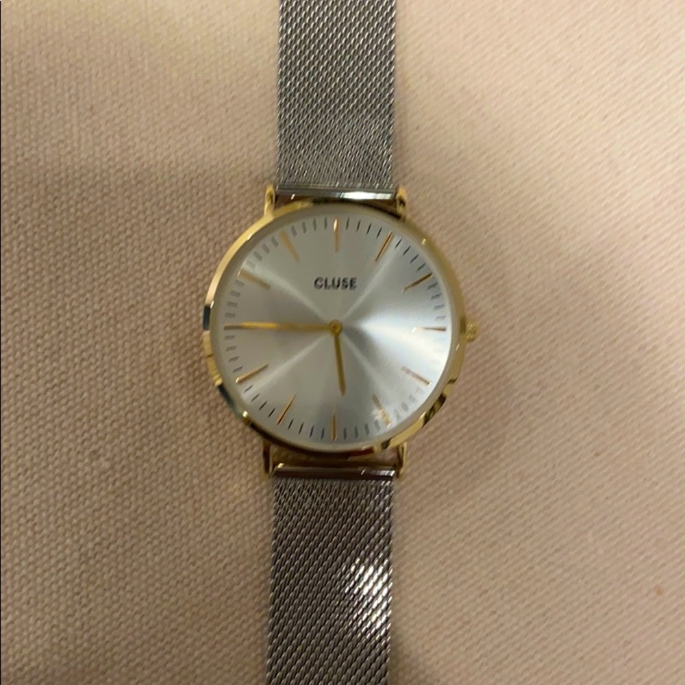 Cluse gold and silver mesh watch adjustable mvmt